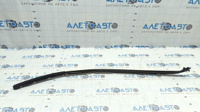 Left windshield molding for Lexus LX570 10-21