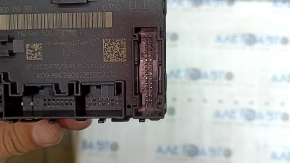 The front right door computer of the Audi A3 22-26 has broken fasteners