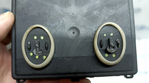 The front right door computer of the Audi A3 22-26 has broken fasteners
