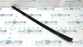 Left windshield molding BMW X5 G05 19-26 black gloss, cracked seal