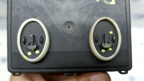 The rear left door computer of the Audi A3 22-26 has broken fasteners