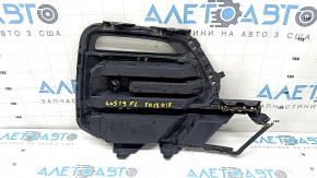 The front bumper grille, left, BMW X5 G05 19-23, for parking sensors and fog lights, X-Line, is broken