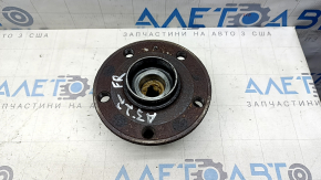 Front right hub Audi A3 22-26 rusty