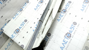Left threshold for Honda Accord 18-22 with chrome, white, scratches, scuffed, cracked chrome, missing chrome fragment, dented