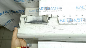 Left threshold for Honda Accord 18-22 with chrome, white, scratches, scuffed, cracked chrome, missing chrome fragment, dented