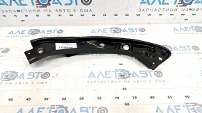 Right eyelash of TV Mitsubishi Outlander 07-09