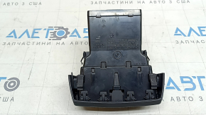 Air duct deflector for the center console of the Audi A3 22-26
