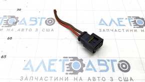 The chip for the ABS unit BMW X5 G05 19-23 is small
