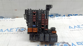 Audi A3 under-dash fuse box 22-26