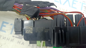Audi A3 underhood fuse box 22-26