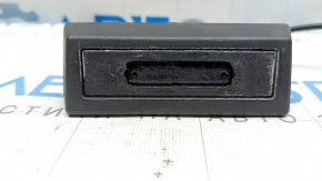 The button for opening the trunk door of the Kia Niro 17-22 has dried out
