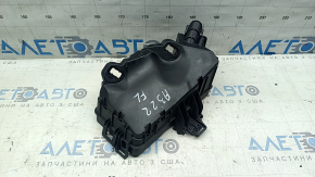Audi A3 underhood fuse box housing 22-26