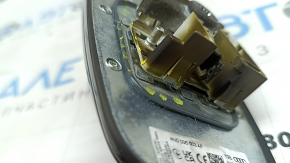 Antenna fin Audi A3 22-26 scratches, crack in mount, melted mounts