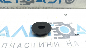 Lower left radiator support Audi A3 22-26 2.0T rubber