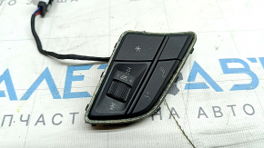 The steering wheel control buttons on the Audi A3 22-26 are chrome