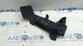 Footrest bracket for Audi A3 22-24