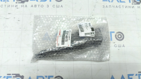 Front bumper tow hook plug right Lexus RX 20-