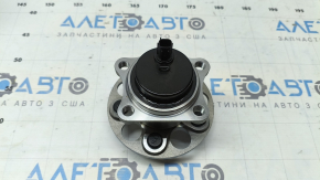 Rear left hub Lexus CT200h 11-17 GSP