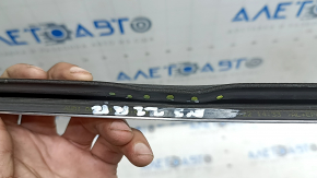 Molding door-glass central rear right Audi A3 22-26 chrome, scratches, bump, bent seal, bent, in glue