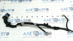 Wiring for the rear right door of a Honda Accord 18-22