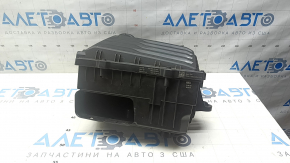 Air filter housing Audi A3 22-26 scratches