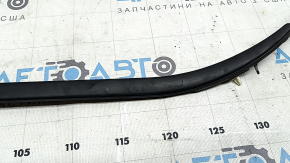 Right windshield molding Volvo XC60 18-26 black matte, scratches