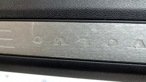 Front right door sill trim Volvo XC60 18-26 black with chrome insert, scratches, scratches on chrome