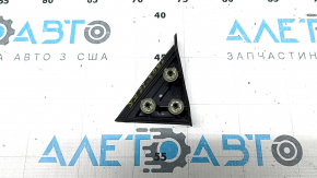 Triangle corner of the front right wing VW Taos 22-25 with chrome molding