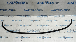Windscreen wiper grille seal central Volvo XC60 18-23