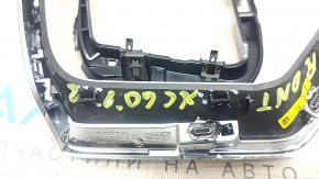 Right front panel trim Volvo XC60 18-26 gray Iron Ore with chrome, broken fasteners, scratches