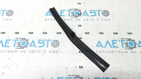 Rear left wing arch seal for VW Taos 22-25 on the door