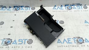 Volvo XC60 18-26 center console pocket box, black with chrome, scratches