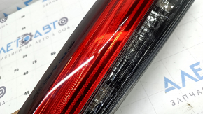Toyota Highlander right inner tailgate light 20-23 LED, scratches