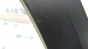 Rear left wing arch trim for VW Taos 22-25 on the door, structure, scratches