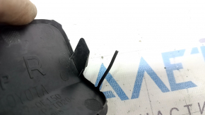 Front bumper towing hook plug right Toyota Highlander 20-26 broken mount