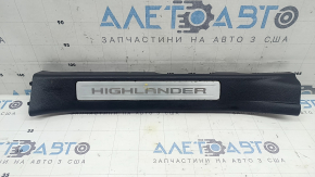 Front left door sill trim for Toyota Highlander 20-26, black with chrome insert, scratches, corrosion, bump