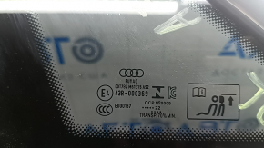 Rear left window blind glass Audi A3 22-26 scratches on molding