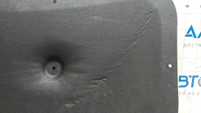 The hood insulation of the Jeep Compass 17-22 is crushed and torn