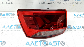 The outer wing light on the left VW Taos 22-24 has a broken cover mount