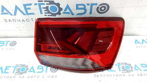 Outer wing light right VW Taos 22-24 worn