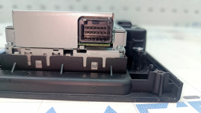 Toyota Highlander 20-22 Wireless Charging Module Scratches