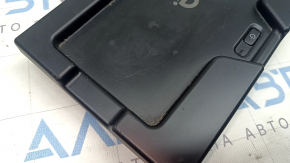 Toyota Highlander 20-22 Wireless Charging Module Scratches
