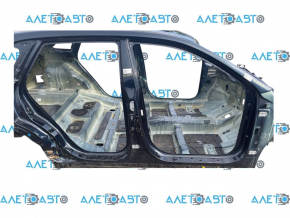 The central right body pillar of the Kia Niro 17-22 HEV, PHEV on the body, is dented