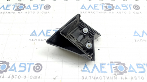 Front right fender triangle plug Nissan Murano 25-26 Platinum