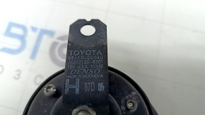 High Signal Toyota Highlander 20- with bracket