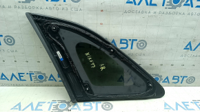 Rear right window, blind glass, Kia Niro 17-22, chrome, tinted, scratches on chrome
