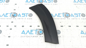 Rear left fender arch trim for VW Taos 22-25 on the bumper, structure, scratches, dents