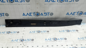 Lower front left door trim Jeep Compass 17-26 scratches, dents, dented