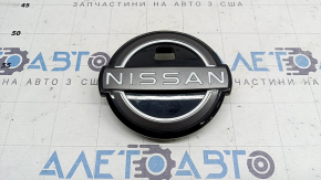 Nissan Murano 25-26 trunk door logo emblem with button and bracket