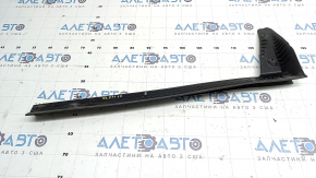 Lower rear left door seal for Nissan Murano 25-26
